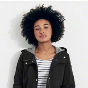 Meet your Posher, Yessenia